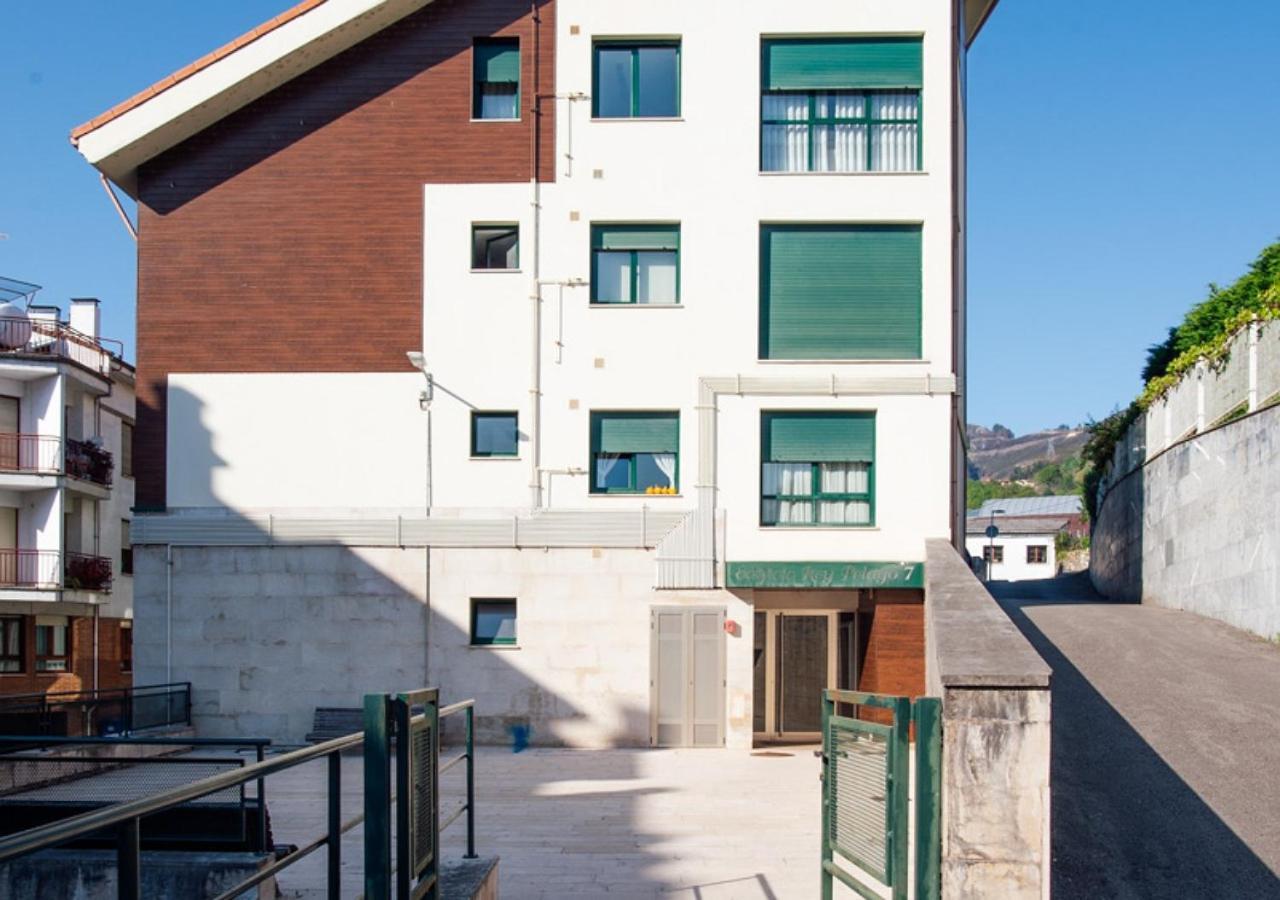 Apartamento Irene Centrico Con Wifi Y Parking Coche Tamano Medio Onís Exterior foto